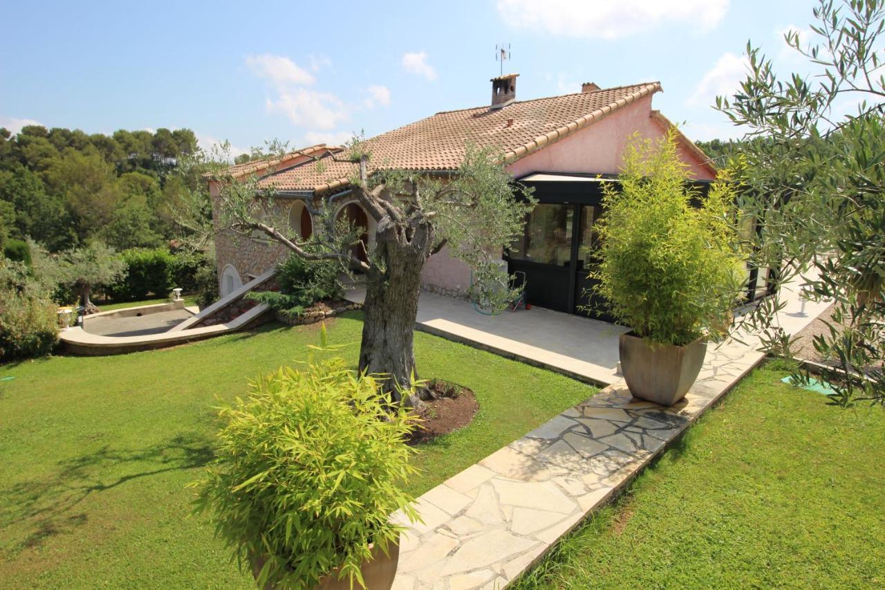 Villa Jalna Chambre, Suites Et Appartement Roquefort-les-Pins Eksteriør bilde
