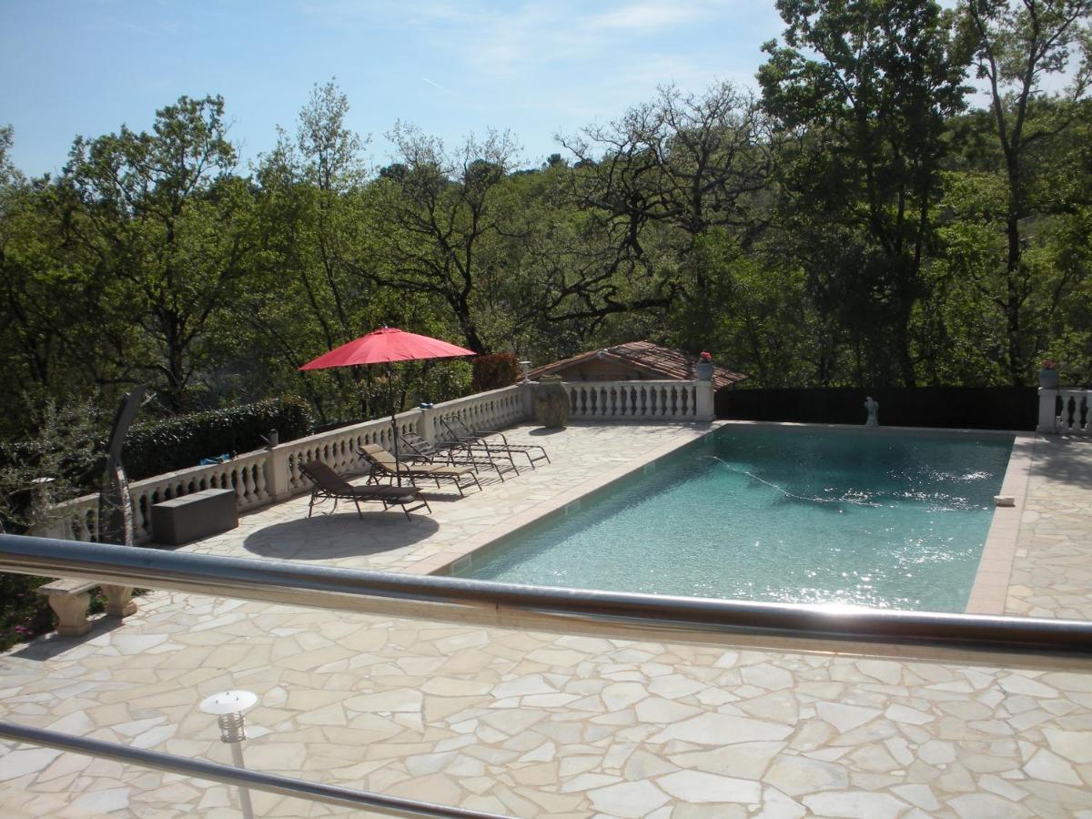 Villa Jalna Chambre, Suites Et Appartement Roquefort-les-Pins Eksteriør bilde