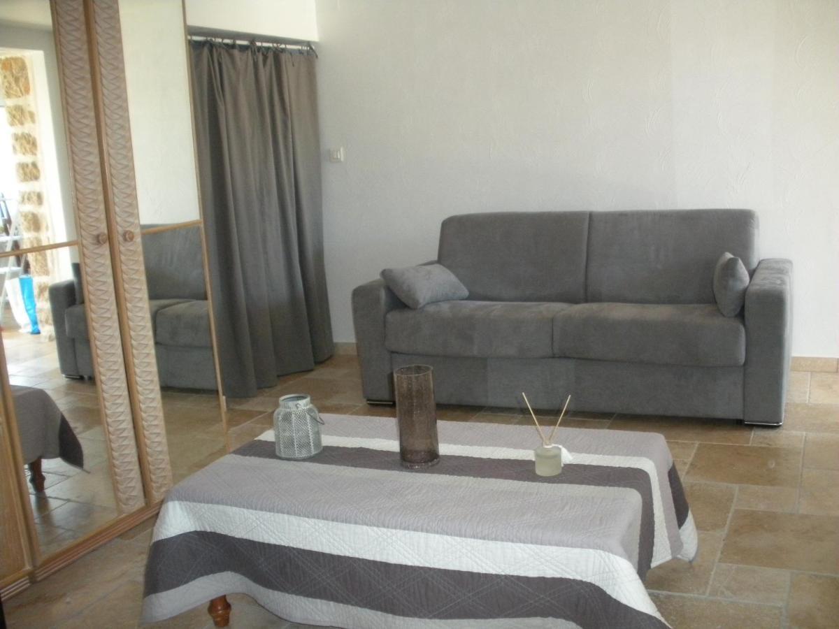 Villa Jalna Chambre, Suites Et Appartement Roquefort-les-Pins Eksteriør bilde